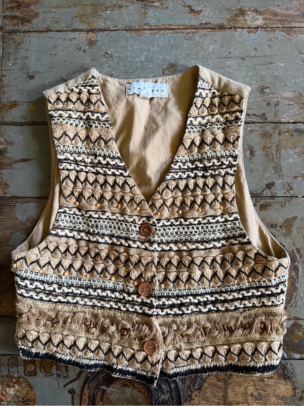 Vintage 90s New York Style Women’s Raffia Patterned Crochet Vest w Wood Buttons